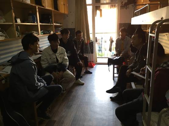 说明:F:\博彩新闻
稿\活动照片\三个一 2.JPG