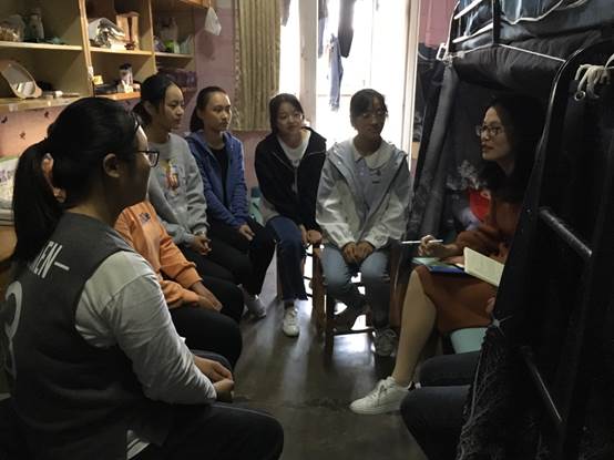 说明:F:\博彩新闻
稿\活动照片\三个一 1.JPG